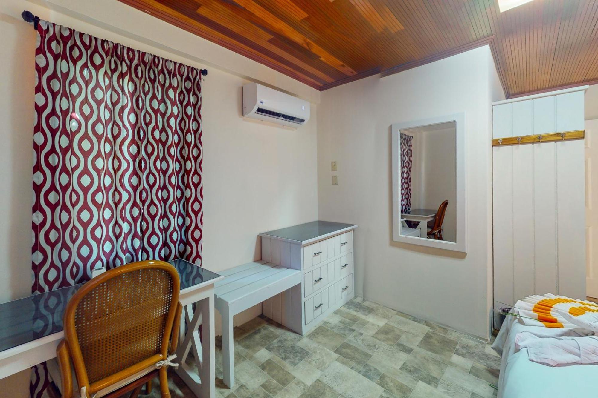 Hummingbird Home Suites San Pedro  Cameră foto